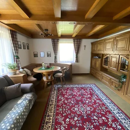 Lena's Burgblick Holiday home *